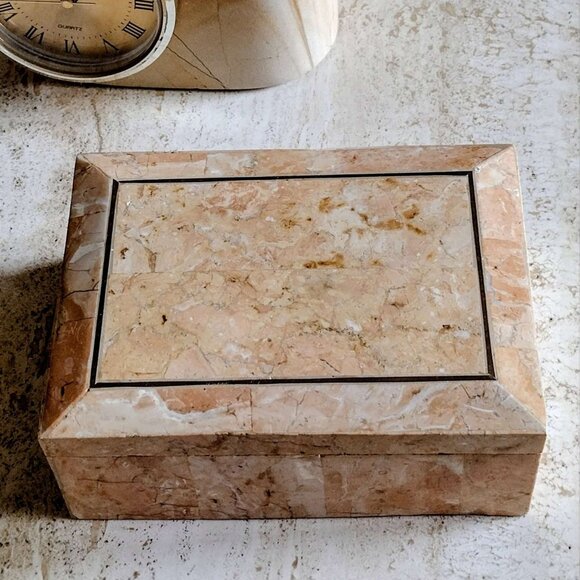 Vintage Coral Stone Jewelry Box - Picture 6 of 16